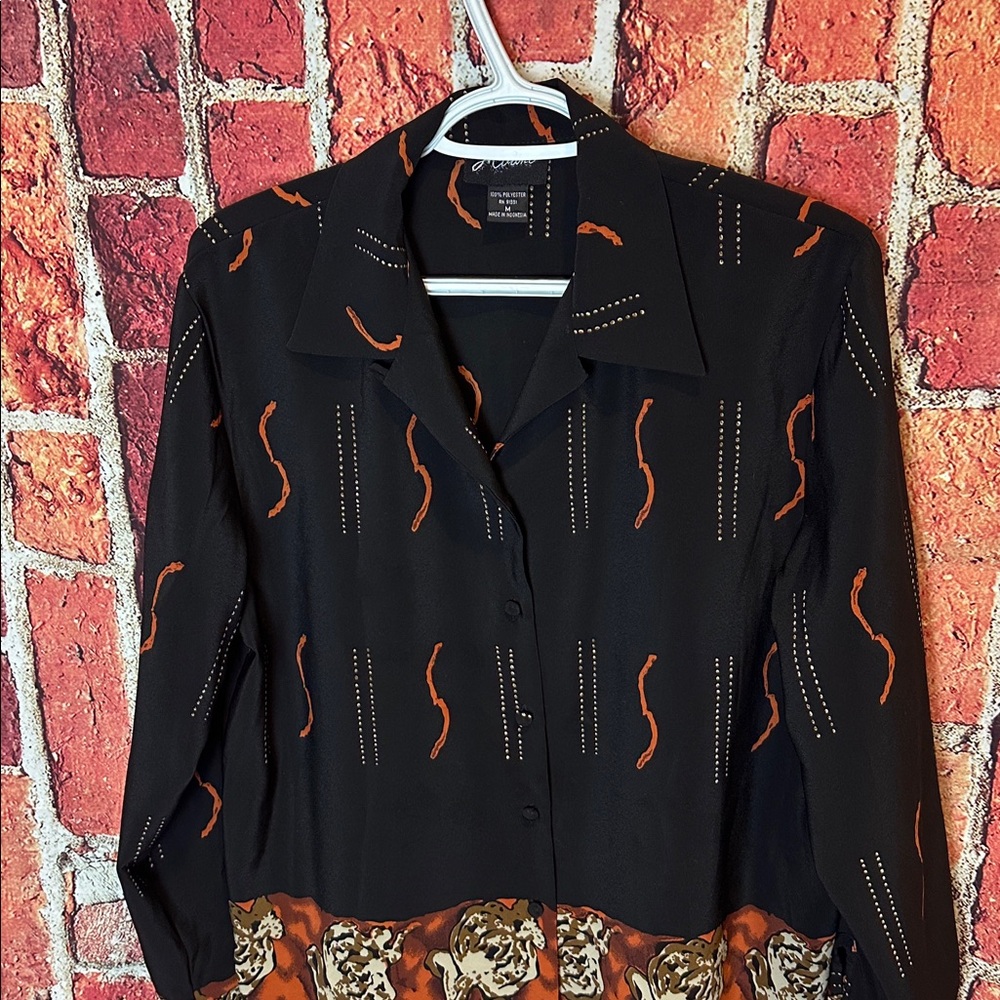 Milano Button-Down Blouse – Size M – Black Tiger Print Trim - Picture 3 of 10